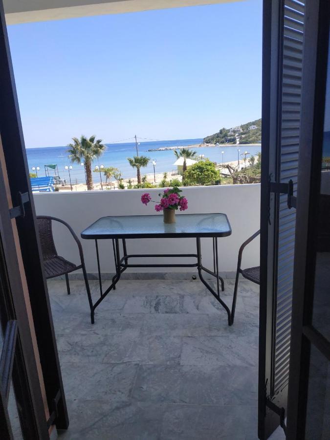 Παραθαλασσια Στουντιο Μιχαλιας Sea View Studio Michalias Agia Marina  Екстериор снимка